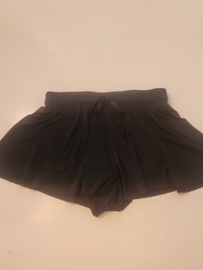 Btween Active Black Flowy Athletic Running Shorts Size 8